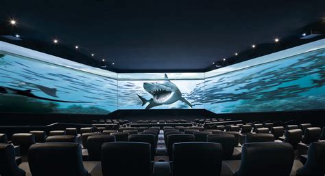 X CINEMA .